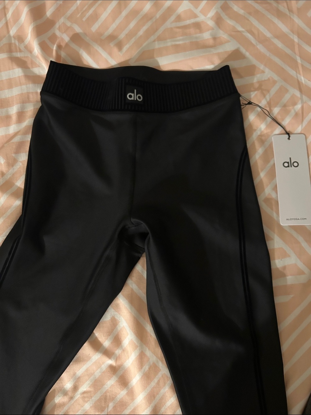 ALO Yoga Airlift leggings
